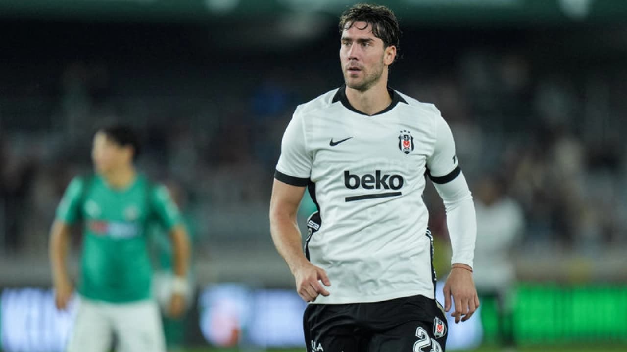 Beşiktaş'tan Marsilya Deplasmanında Kritik 11 Kararı: Dusan Vlahovic Sahneye Çıktı
