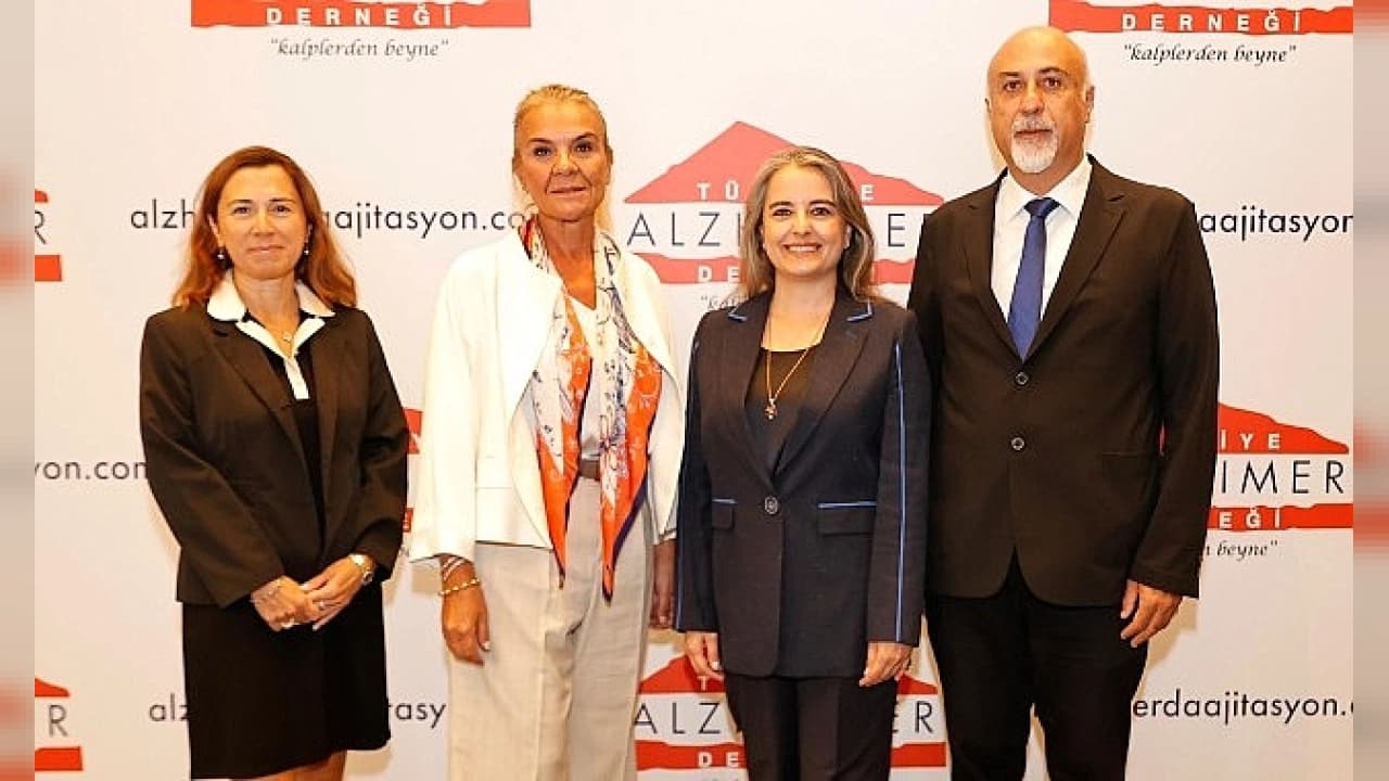 Dünya Alzheimer Günü'nde Uzmanlardan Çağrı: Erken Tanı ve Yeni Tedaviler Hayat Kurtarıyor