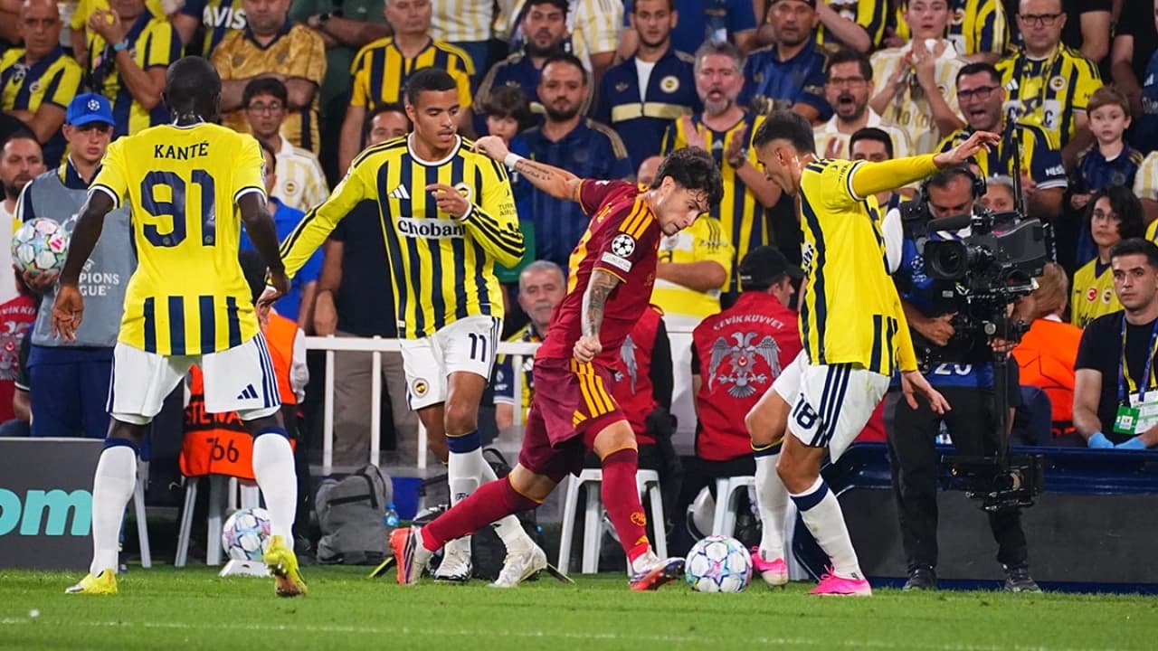 Fenerbahçe'de Mert Müldür şoku! Menisküsünde yırtık tespit edildi