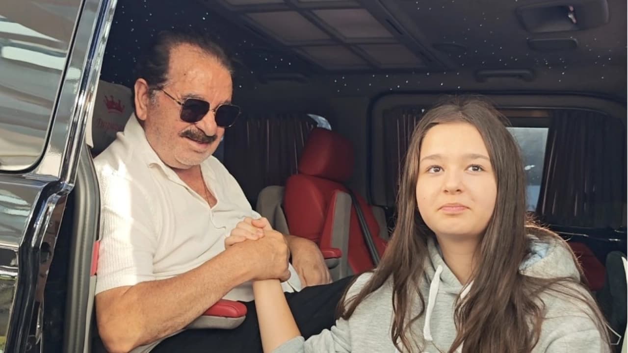 İbrahim Tatlıses'ten Kızı Elif Ada'ya Okulun İlk Günü Sürprizi