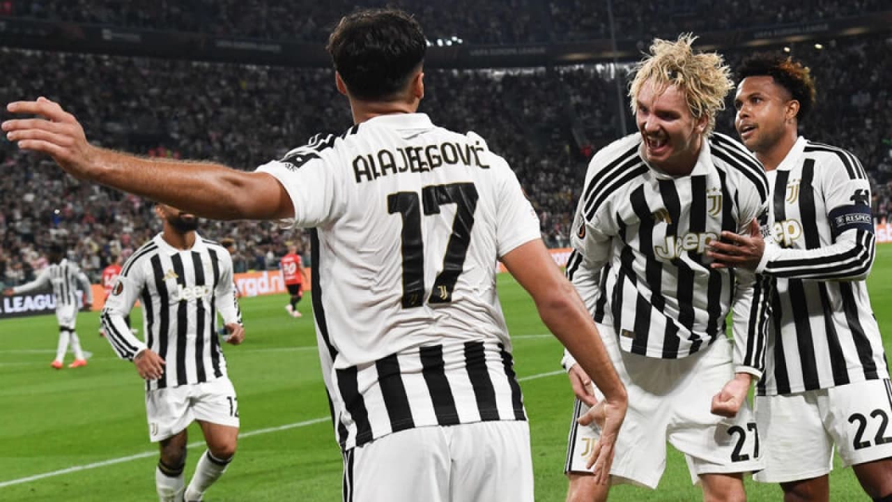 Juventus'tan NEC Nijmegen'e gol yağmuru: Zeki Çelik'ten tarihi katkı