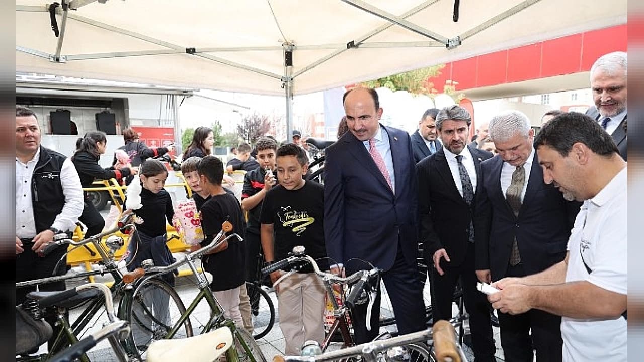 Konya'da TOKİ Konutlarında Ücretsiz Bisiklet Tamir Dönemi Başladı