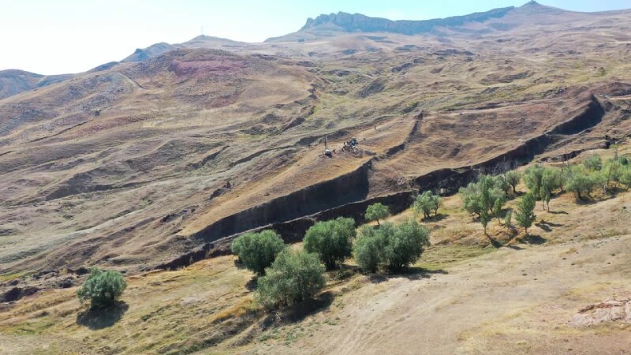 Ağrı Dağı'ndaki Nuh'un Gemisi Kalıntılarında Uluslararası Belgesel ve Bilimsel Araştırma Seferberliği