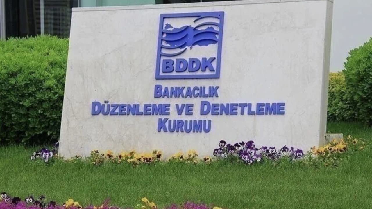 Bank Mellat İstanbul Şubesi'nin Faaliyet İzni Kaldırıldı