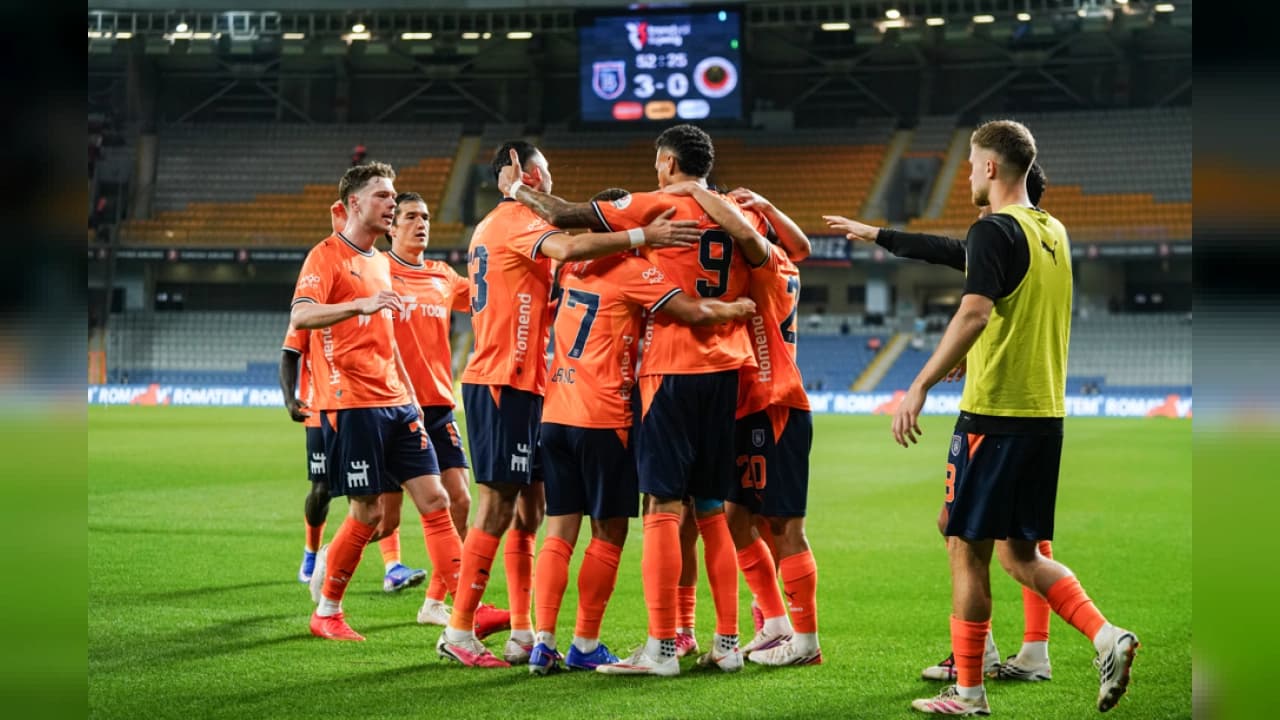 Başakşehir Gençlerbirliği'ni 4 golle geçti: Süper Lig'de galibiyet hasreti bitti