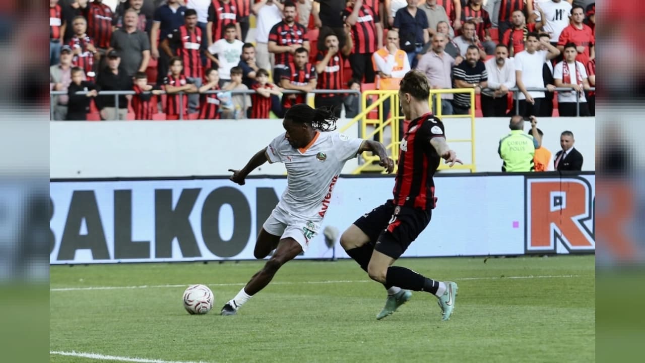 Çorum FK sahasında mağlup oldu: Alanyaspor deplasmanda kazandı