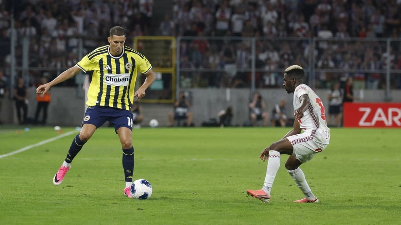 Fenerbahçe'de Mert Müldür şoku: Menisküs yırtığı nedeniyle sahalardan uzak kalacak