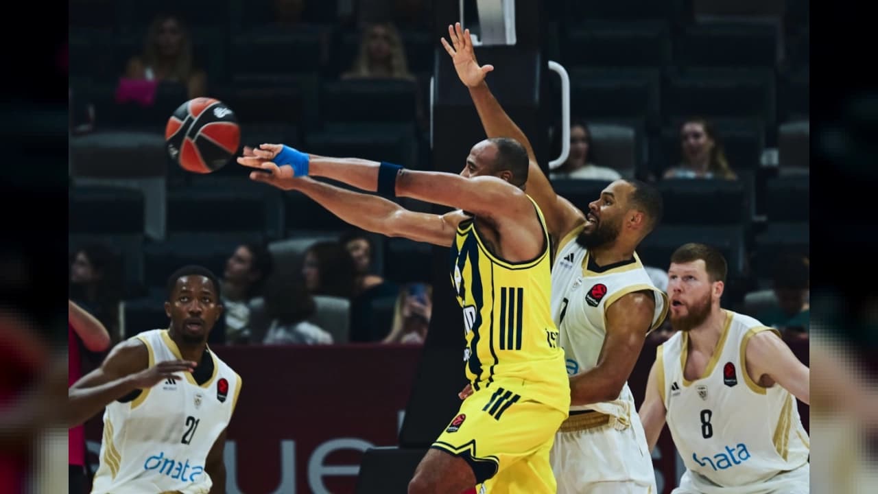 Fenerbahçe Tarfin Abu Dhabi'de Üçüncülük Kürsüsünde: Dubai BC'yi Devirdi