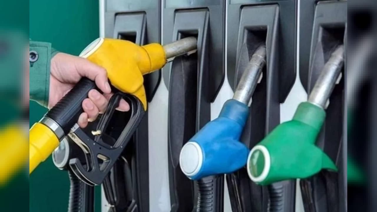Motorine Tarihi İndirim: Brent Petrolün Düşüşüyle Litre Fiyatı Geriledi