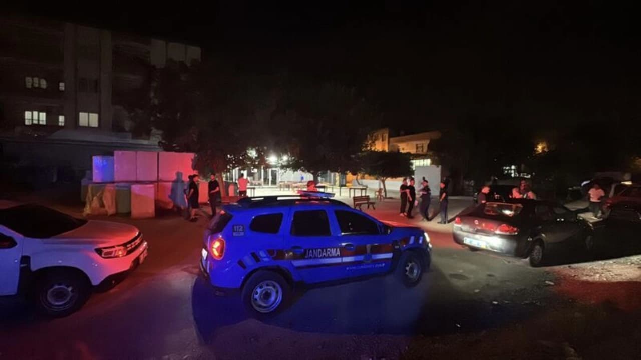Adana Yüreğir'de Kahvehane Kavgası Kanlı Bitti: 1 Ölü, 5 Yaralı