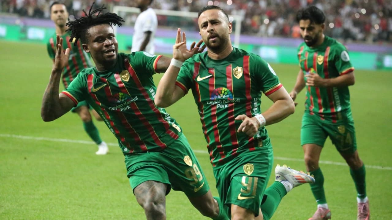 Amed Sportif Faaliyetler Beşiktaş'ı 3-2 Mağlup Ederek Süper Lig'de Liderlik Koltuğuna Oturdu