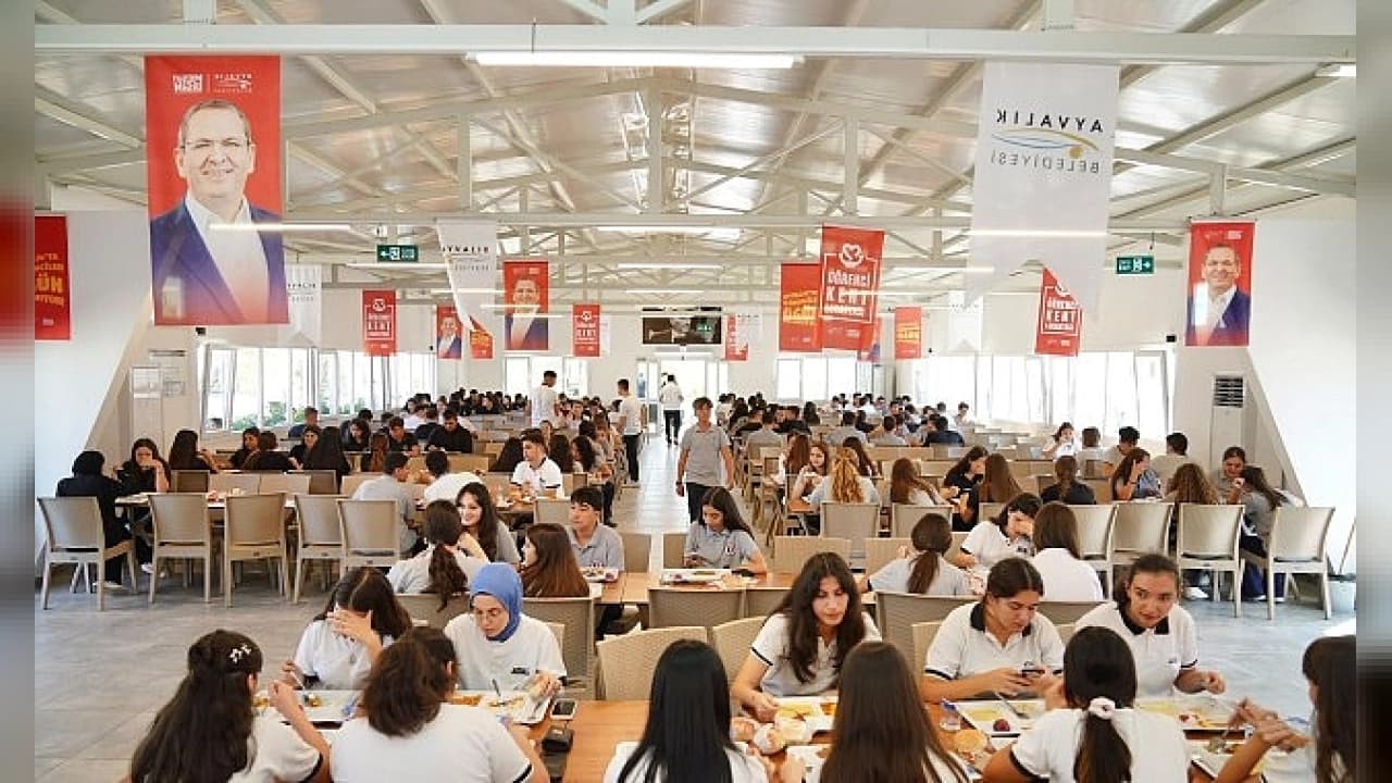 Ayvalık'ta Öğrenci Kent Lokantaları 2026-2027 Döneminde 50 TL'den Hizmet Vermeye Devam Ediyor