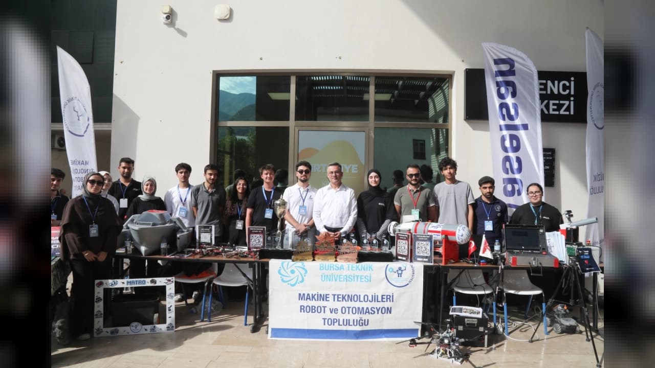 Bursa Teknik Üniversitesi 2026-2027 Akademik Yılına 93 Öğrenci Topluluğuyla Başladı