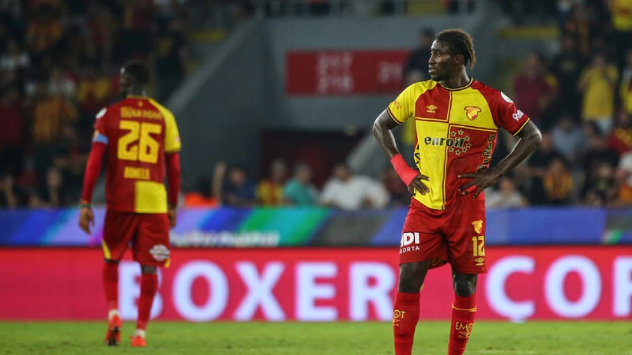 Göztepe Süper Lig'de Galibiyete Hasret: 6 Haftada 15 Gol Yiyen İzmir Temsilcisinde Savunma Alarmı Veriyor