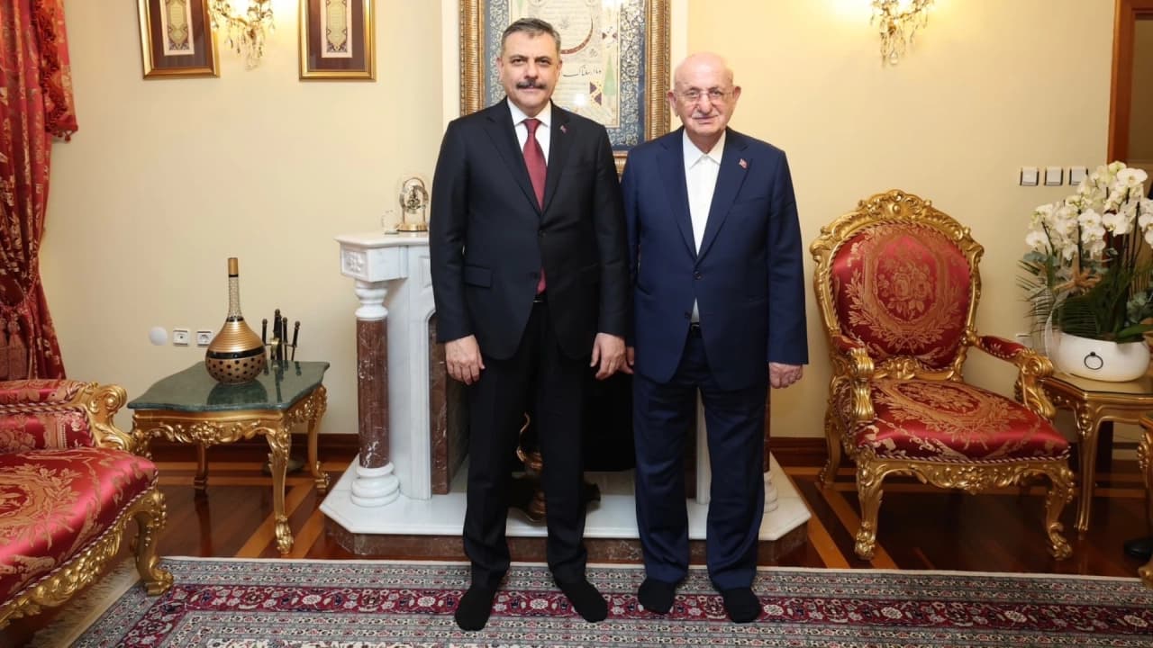İçişleri Bakanı Mustafa Çiftçi'den İsmail Kahraman'a Vefa Ziyareti: Makama Değer Katan İnsanlar