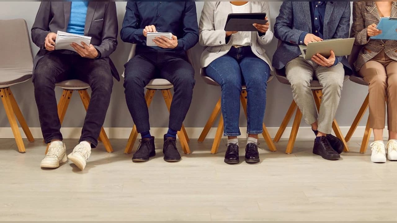 İş Arama Sürecinde Yapay Zeka Çıkmazı: "Doomjobbing" Nedir?