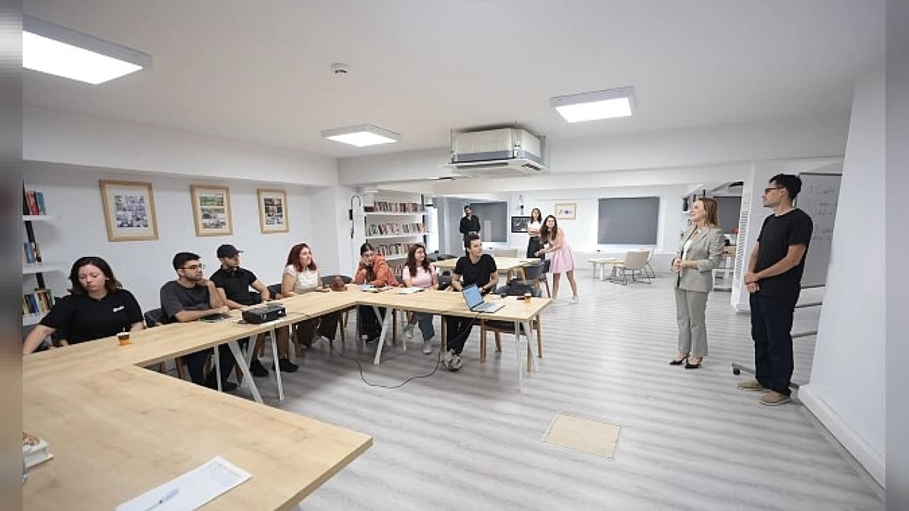 Konak Belediyesi'nden Gençler İçin Yapay Zeka Atölyesi