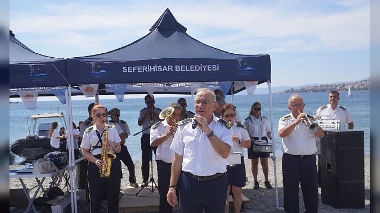 Seferihisar’da "Temiz Deniz, Temiz Gelecek" Buluşması: Deniz Sporları ve Çevre Bilinci Bir Arada