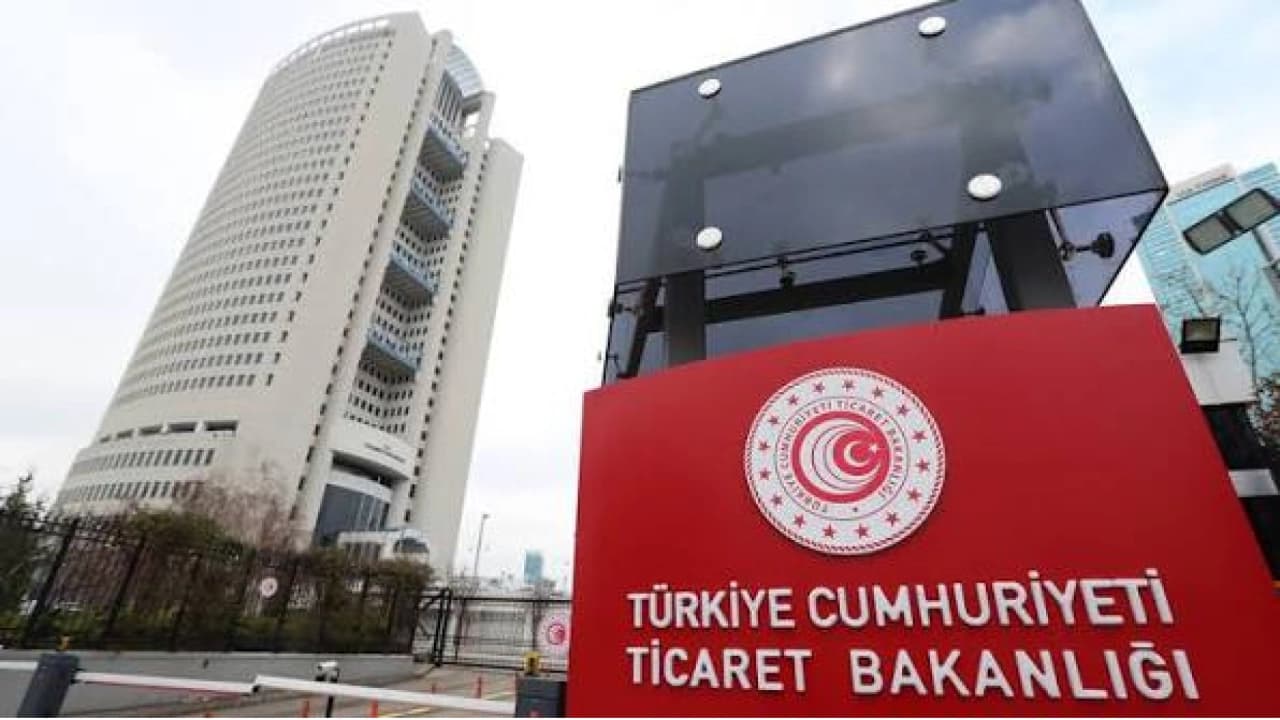 Ticaret Bakanlığı'ndan Gümrük Kaçağına Ağır Darbe: 10,1 Milyar Liralık Ceza Kesildi