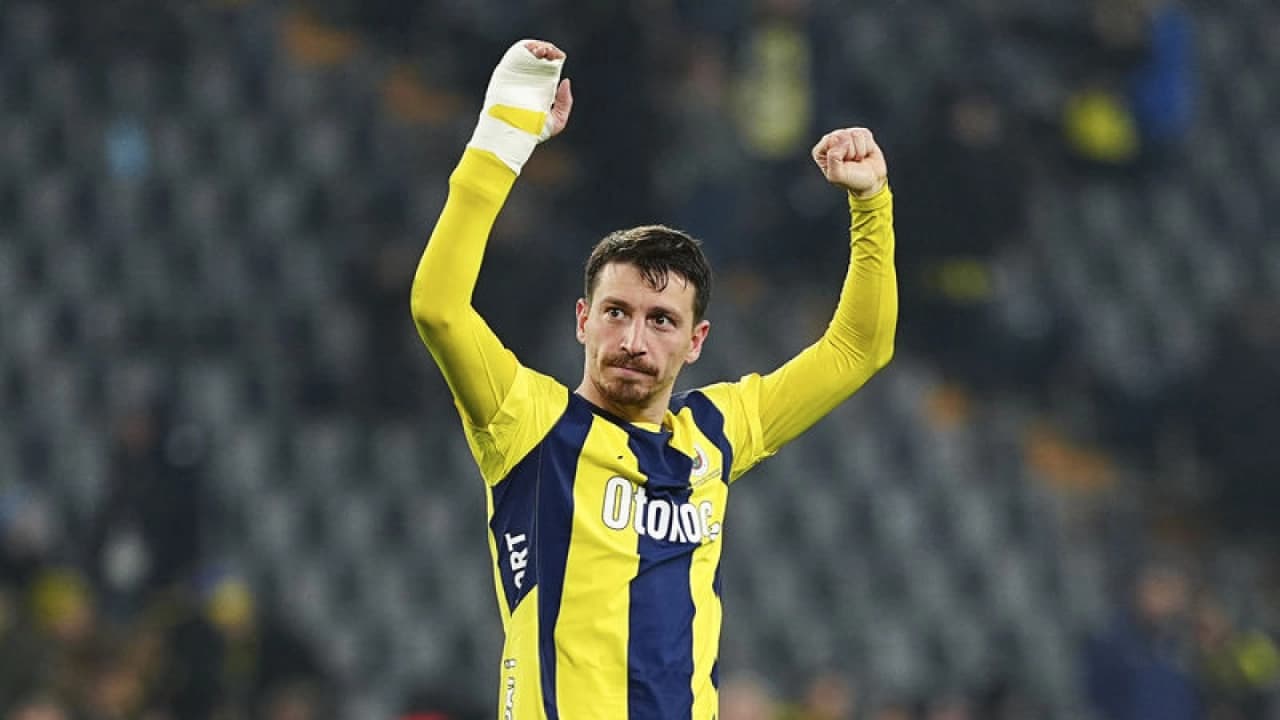 Fenerbahçe'de Mert Hakan Yandaş Geri Dönüyor: Cezası Bitiyor, Hedef Rizespor Maçı