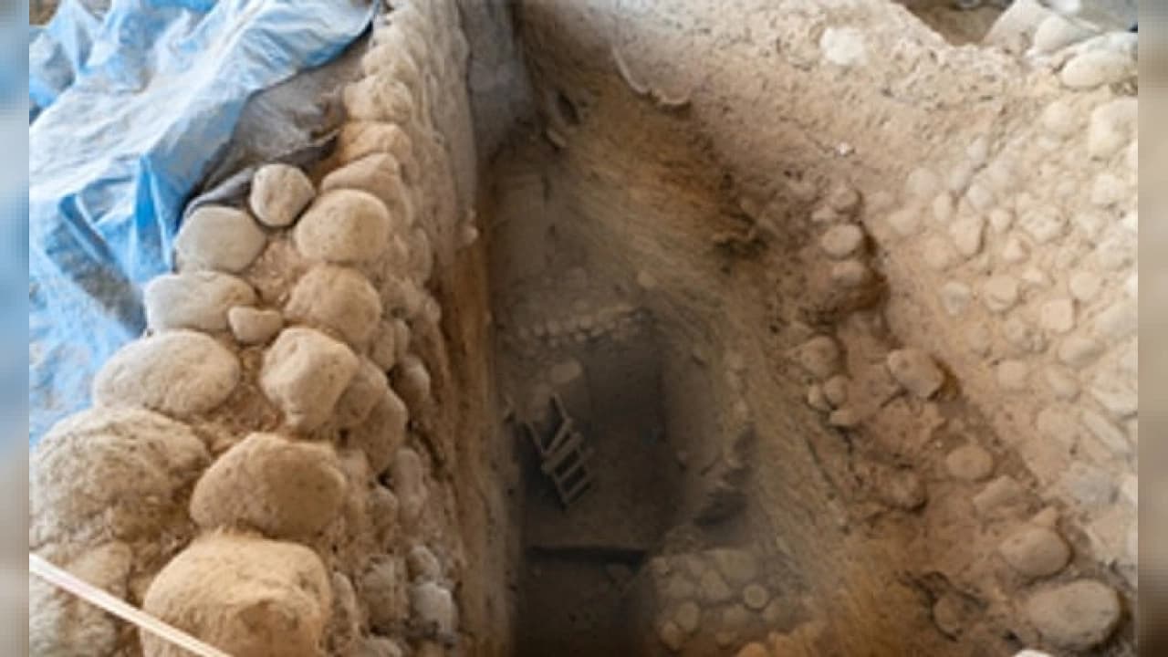 İzmir'in 5 Bin Yıllık Surlu Kenti Yassıtepe'de Tarih Gün Yüzüne Çıkıyor