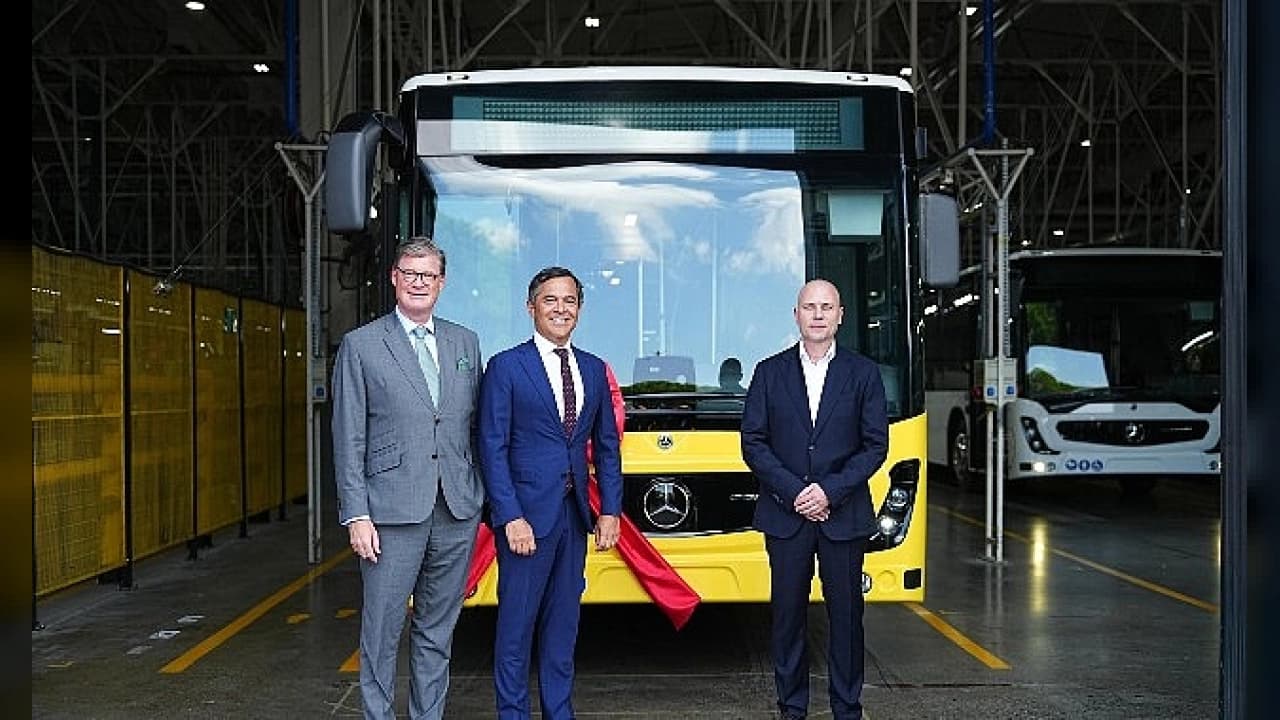Otokar Sakarya Fabrikasında Mercedes-Benz Conecto Seri Üretimi Başladı