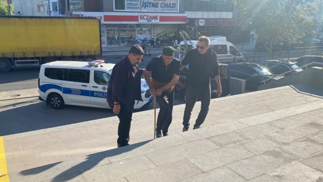 Tekirdağ'da Kan Donduran Cinayet: 78 Yaşındaki Adam Karısını Satırla Öldürdü