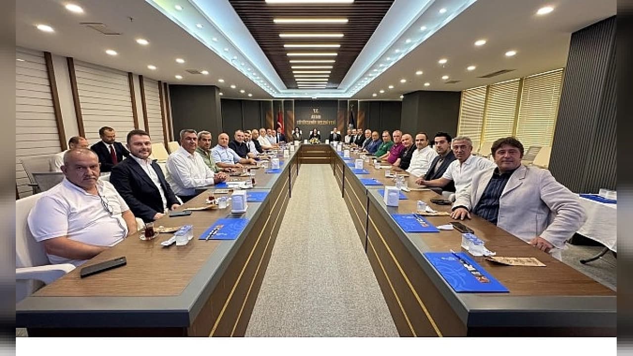 Aydın'da İncir İhracatçıları İçin Kritik Zirve: Sektör Temsilcileri ve Protokol Masada