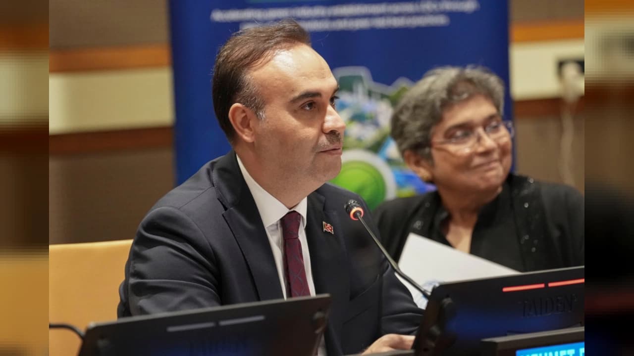 Bakan Kacır Duyurdu: Türkiye COP31'de Küresel Yeşil Sanayileşme Mekanizmasına Öncülük Edecek
