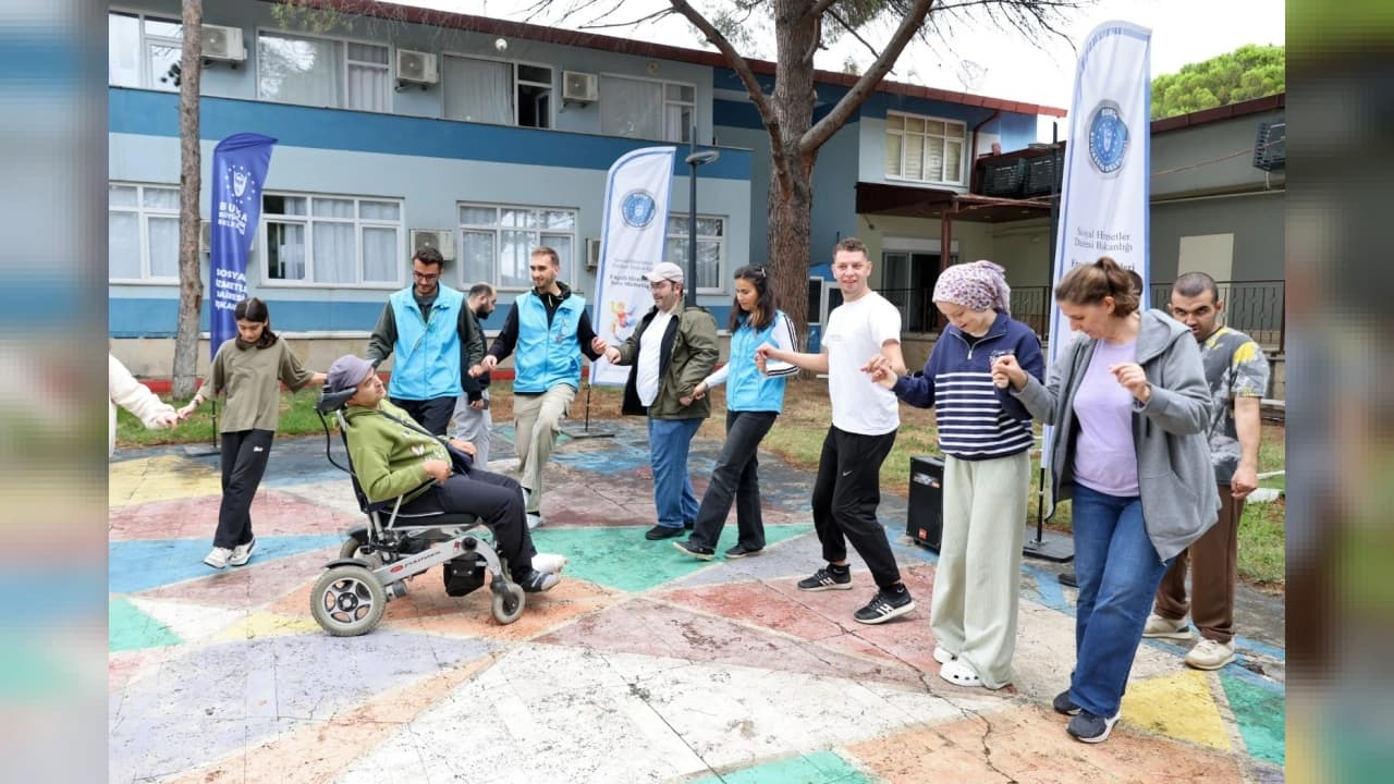 Bursa'da Özel Gereksinimli Gençler İçin Unutulmaz Kamp Deneyimi