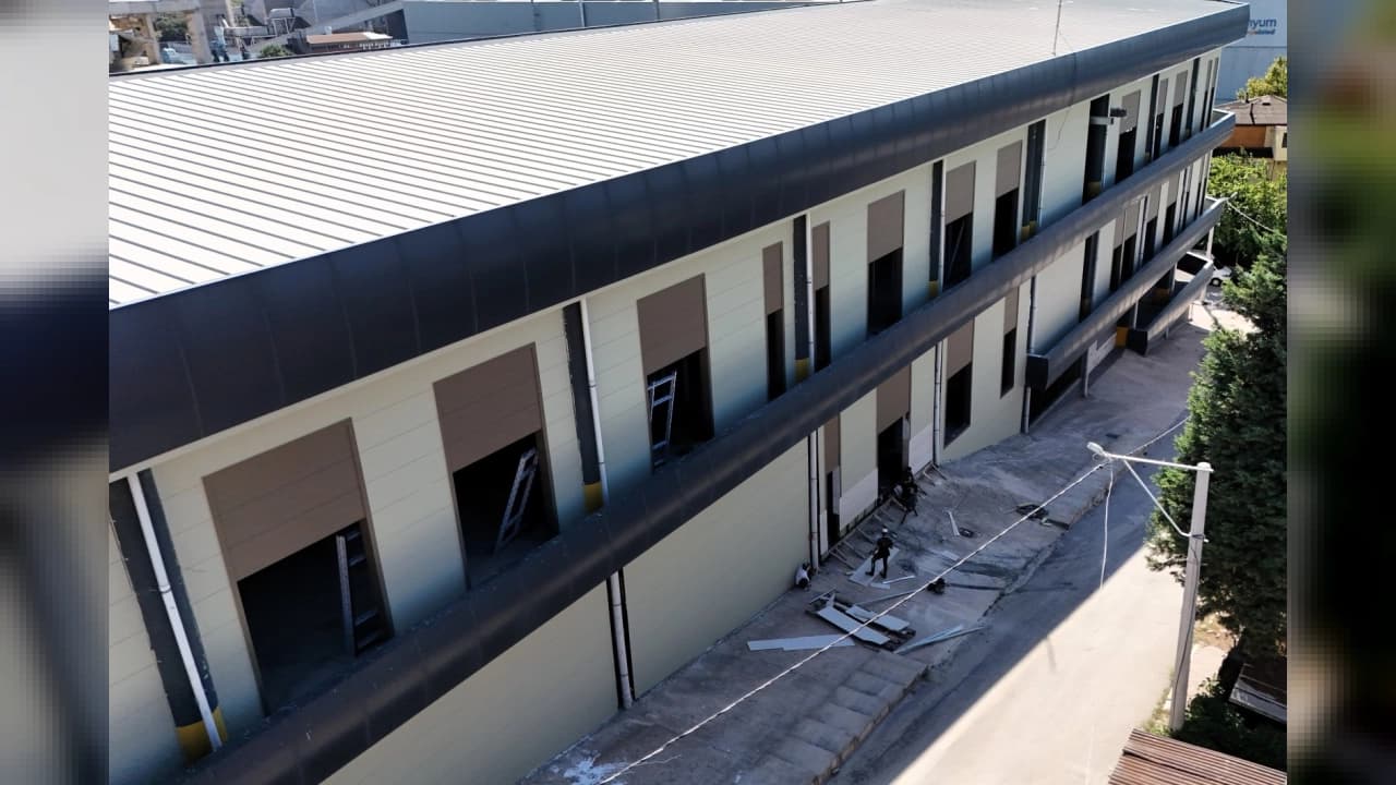 Dilovası'ndaki Katlı Otopark Yeni Belediye Hizmet Binası Oluyor
