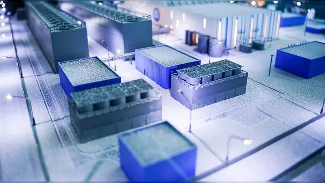 Enerji Bakanı Bayraktar'dan SMR ve Kritik Maden Mesajı: 2030'larda İlk Reaktörü Göreceğiz