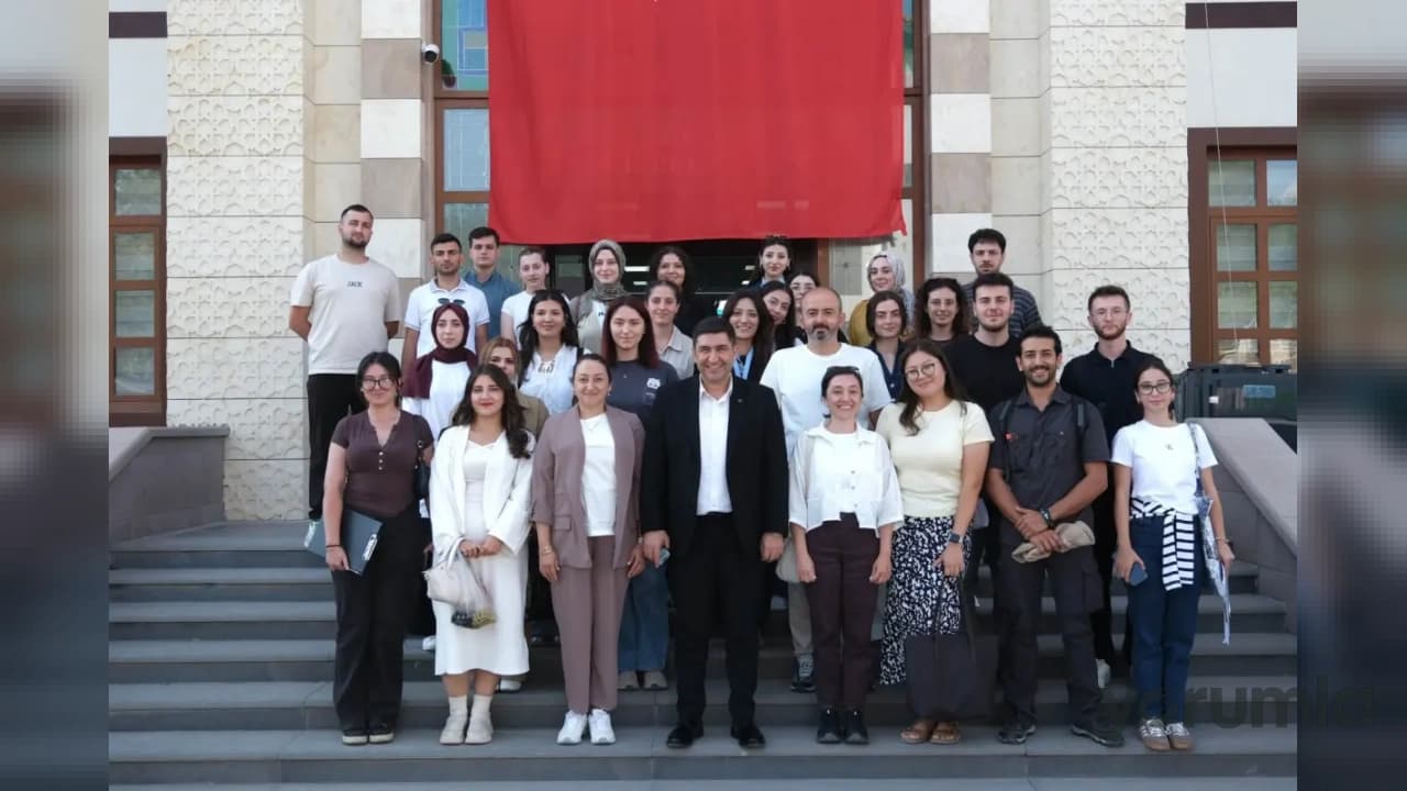 Güdül'de Akademik Saha Çalışması Başladı: Başkan Doğanay Öğrencilerle Buluştu