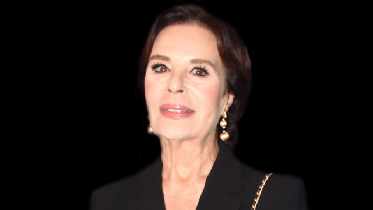 Hülya Koçyiğit'ten Kesin Karar: Yeşilçam Efsanesi Oyunculuğu Bıraktığını Açıkladı