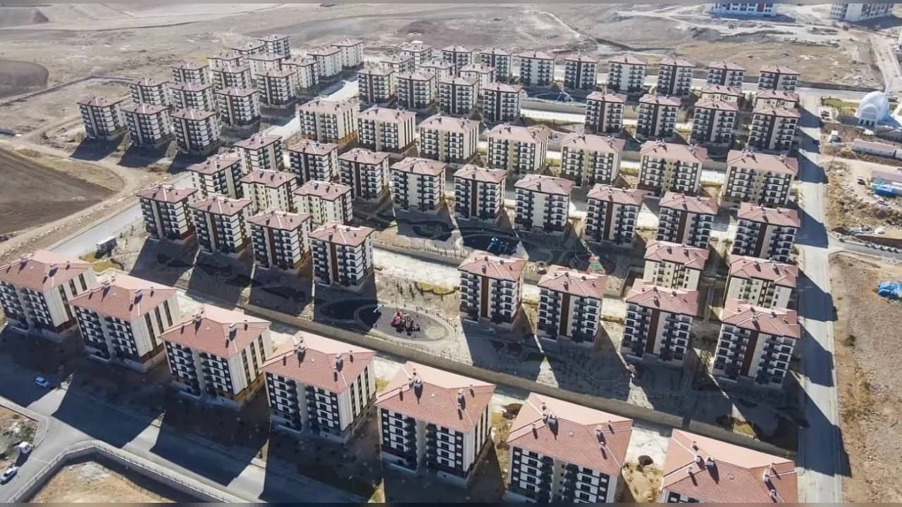 İlk Evim Konut Kredisi Şartları ve Faiz Oranı Netleşiyor: 180 Ay Vadeli Kredi Ne Zaman Başlayacak?