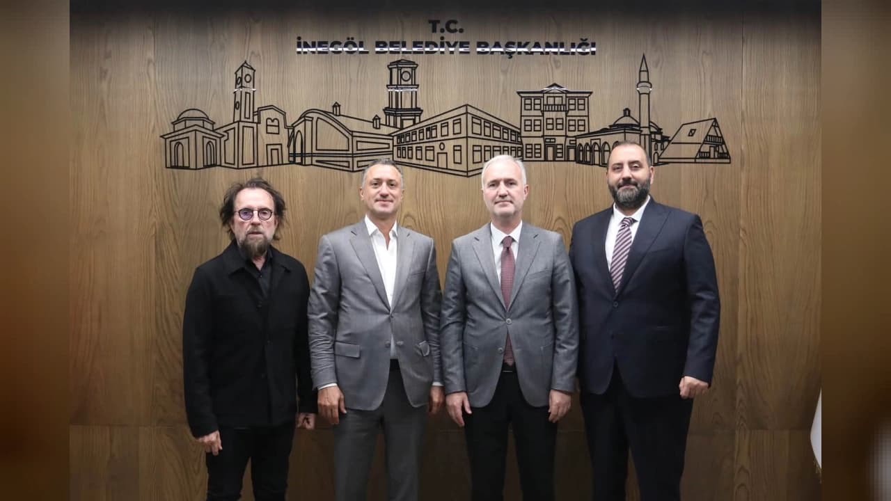 İnegöl’e 10 Bin Kişilik Modern Stadyum: İmzalar Atıldı, İnşaat Başlıyor