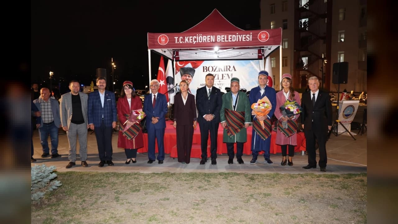 Keçiören'de Asırlık Ahilik Geleneği Yaşatıldı: Başkan Özarslan'a Kaftan Giydirildi