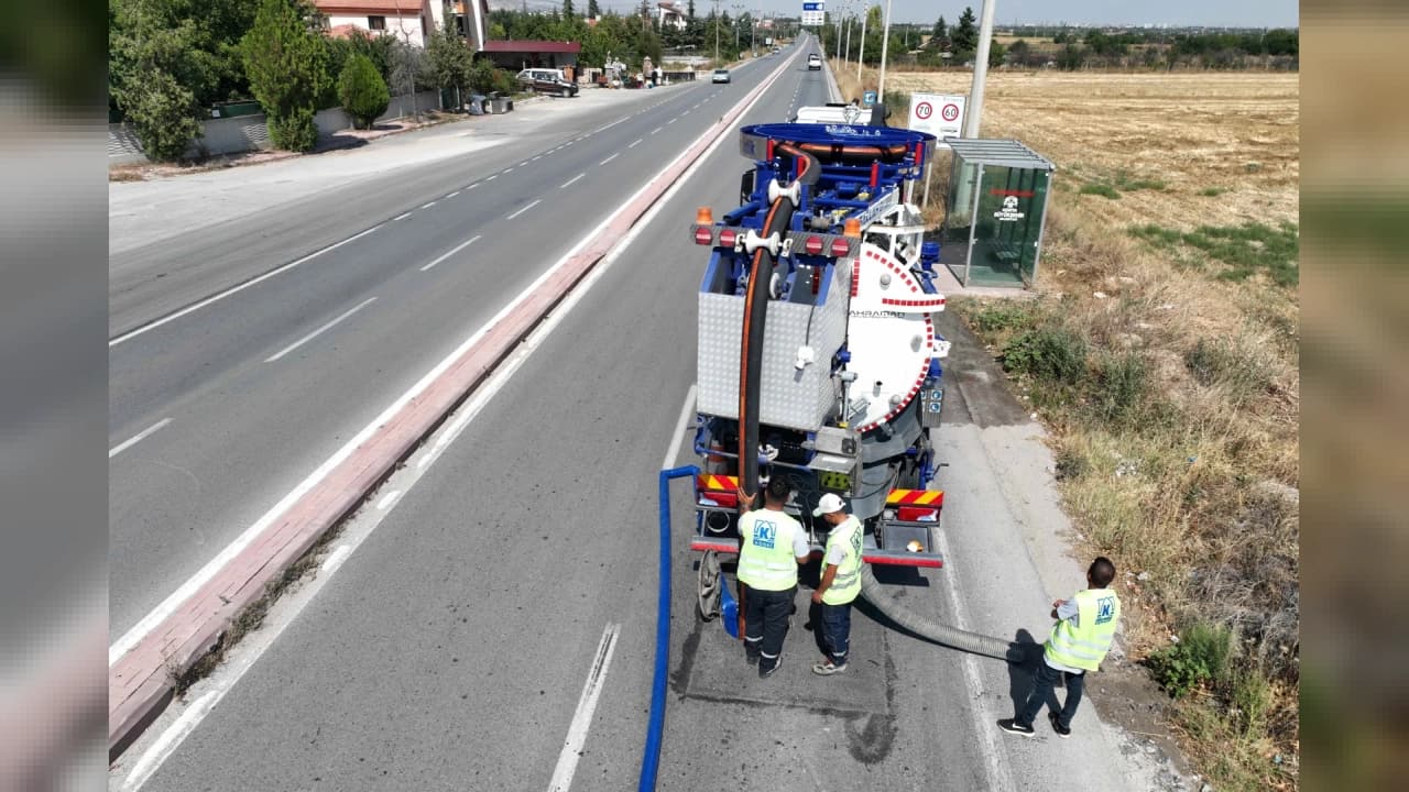Konya'da Ana Kanalizasyon Hattında Kapsamlı Temizlik Çalışması Tamamlandı