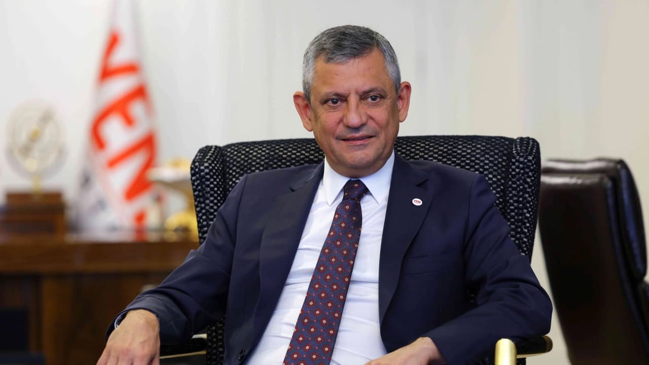 Özgür Özel'den Mansur Yavaş'ın Cumhurbaşkanlığı Adaylığı Sorusuna Net Yanıt