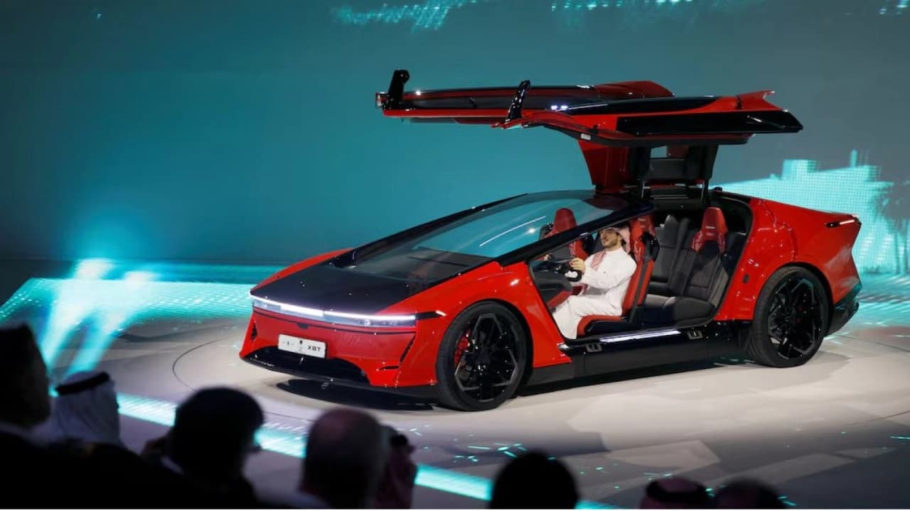 Suudi Arabistan'dan Yerli Otomobil Atılımı: CEER'in İlk Modeli EXOBOT Tanıtıldı