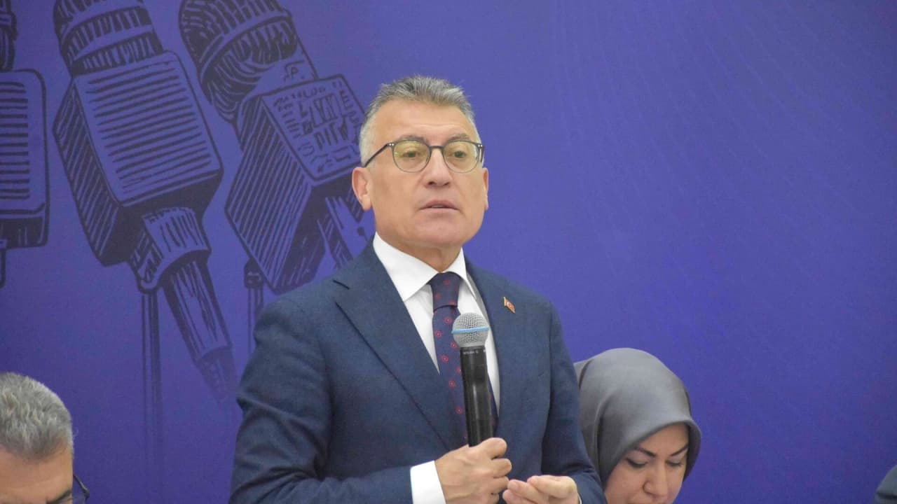 AK Parti'li Güler'den Karabük'te Muhalefet Belediyelerine Sert Eleştiri
