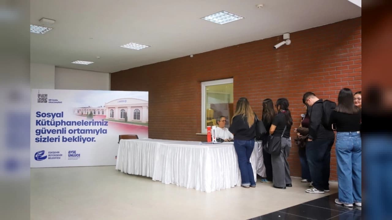 Eskişehir'de Üniversiteliler İçin Bas Geç Abonman Başvuruları Başladı