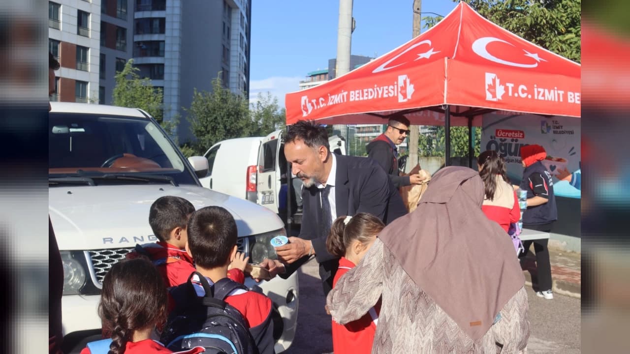 İzmit Belediyesinden Okullarda Beslenme Saati Projesi