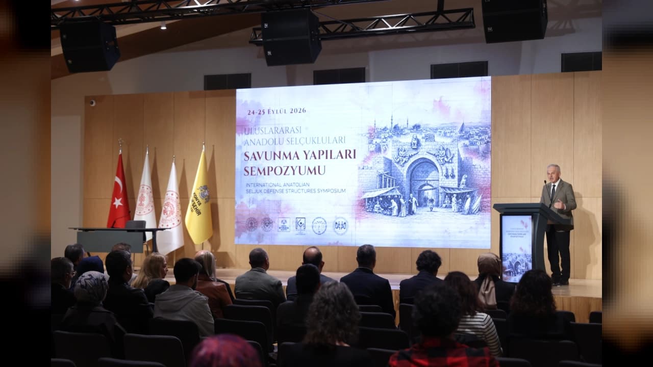 Konya'da Uluslararası Anadolu Selçukluları Savunma Yapıları Sempozyumu Başladı