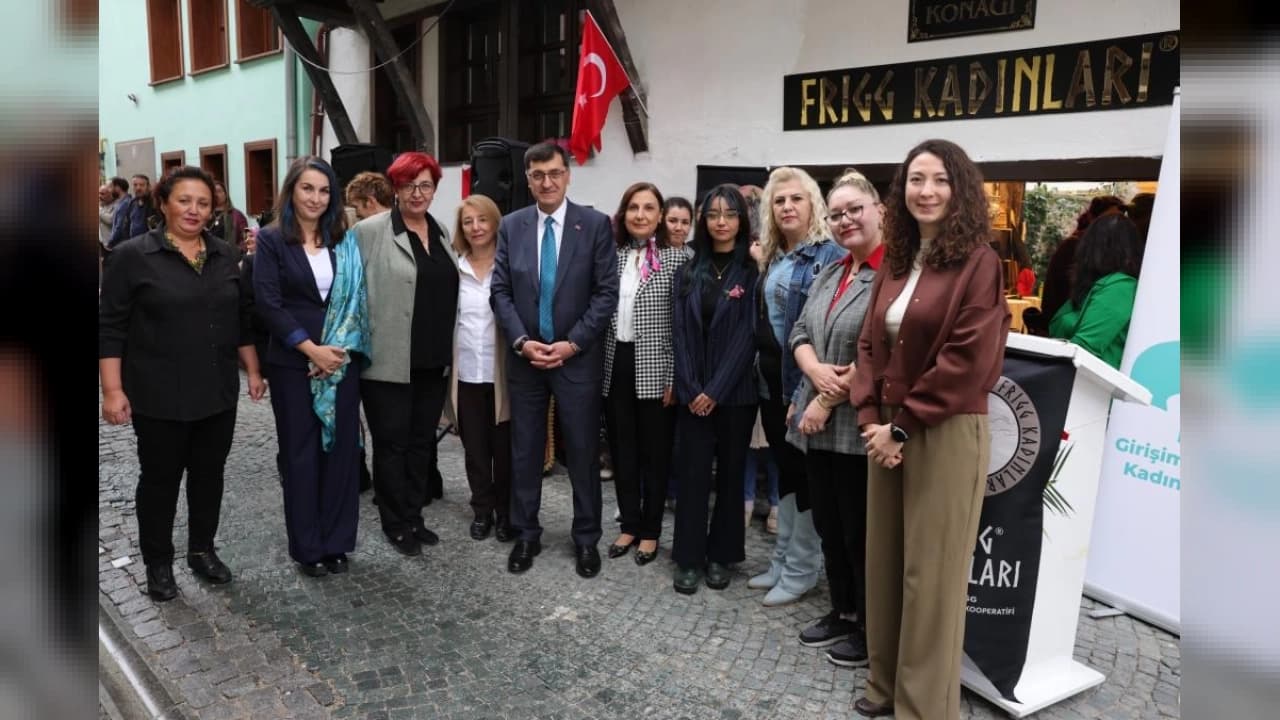 Kütahya'da Kadın Girişimciliğine Dev Destek: Yeni Hizmet Binası Törenle Açıldı