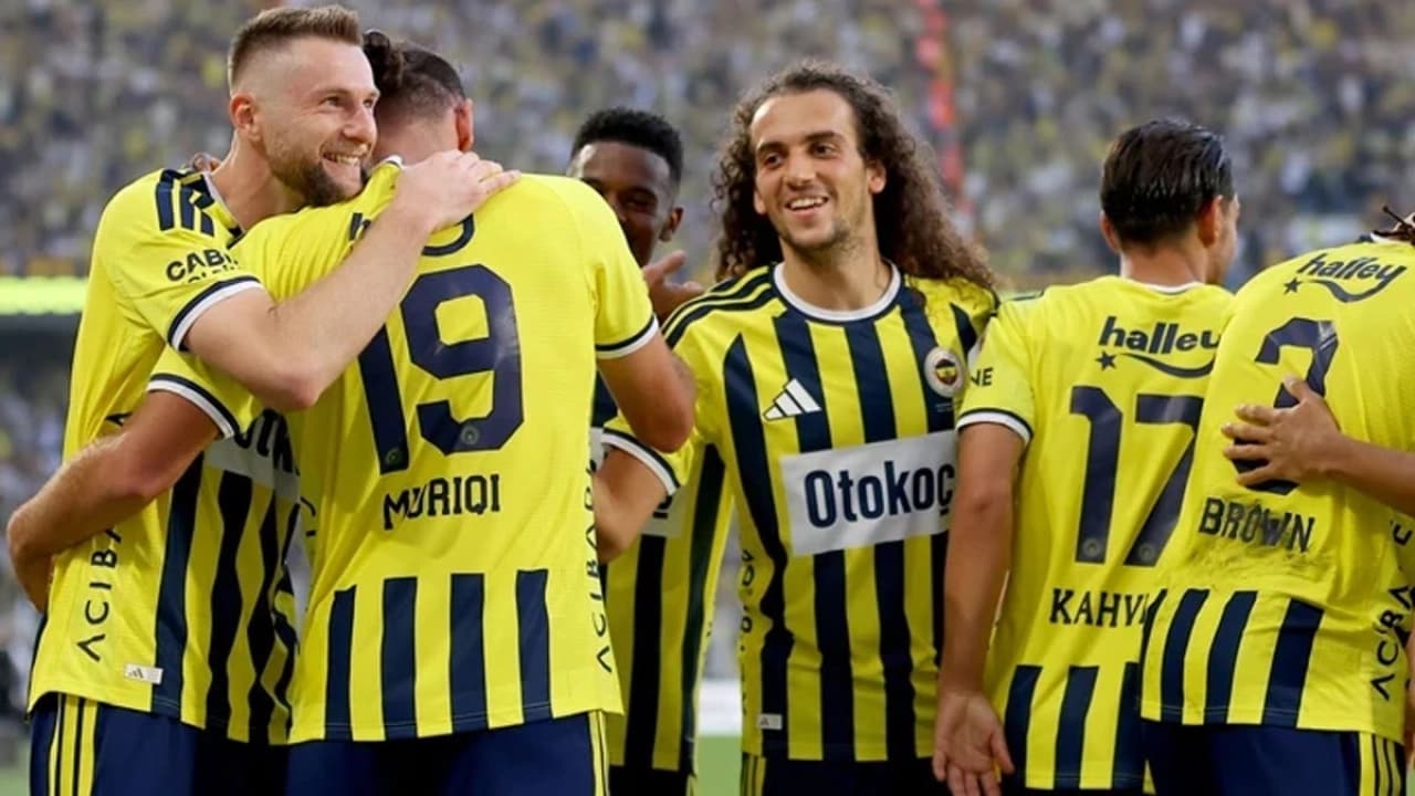 Süper Lig'de Fiziksel Rapor: Fenerbahçe Zirvede, Kasımpaşa Rekor Kırdı