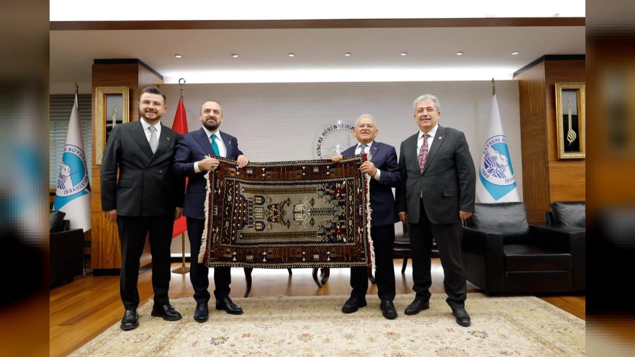 AK Parti'den Kayseri'ye Kapsamlı Çıkarma: Acar ve Büyükkılıç Bir Araya Geldi