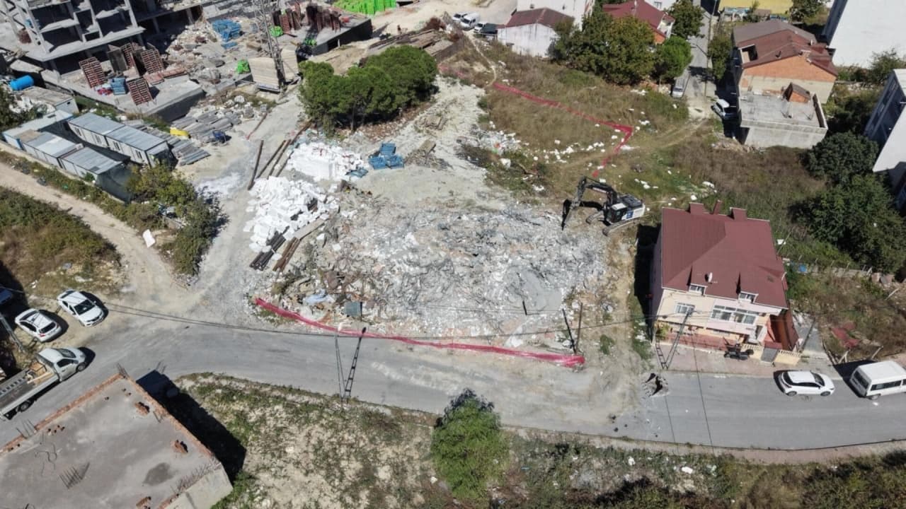 Arnavutköy'de Kentsel Dönüşüm Hız Kazandı: 2 Bin 200 Konut Yenileniyor
