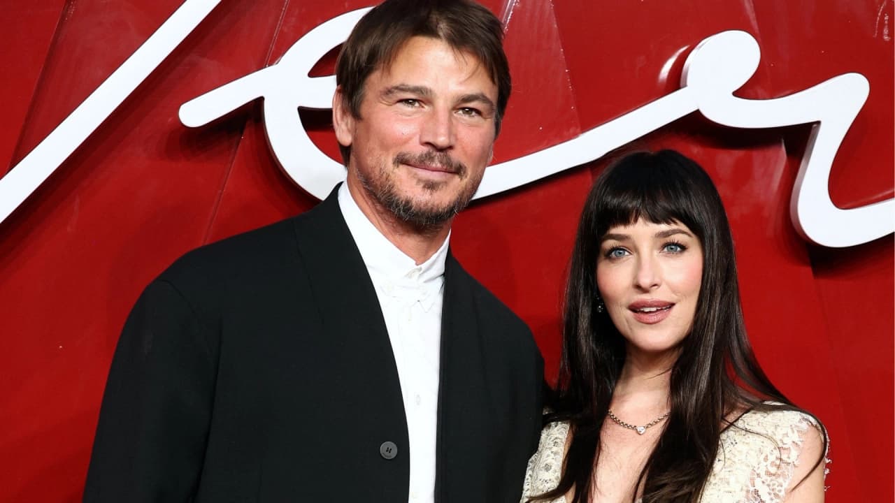 Dakota Johnson'dan Londra Galasında Transparan Şıklık: Verity Filmiyle Kırmızı Halıyı Salladı