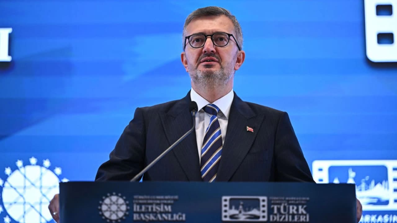 İletişim Başkanı Burhanettin Duran'dan Netanyahu'ya Sert Tepki: Katliamları Örtemez